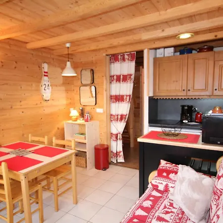 Apartment Aux Saisies, 5 Pers, 2 Ch, Balcon, Tv, Cuisine Equipee - Fr-1-293-205